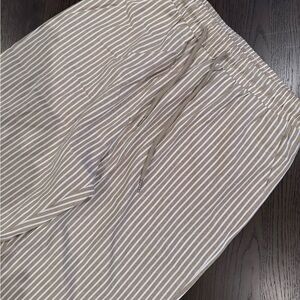 NWOT Women’s Medium Linen Beige and White Striped Pants